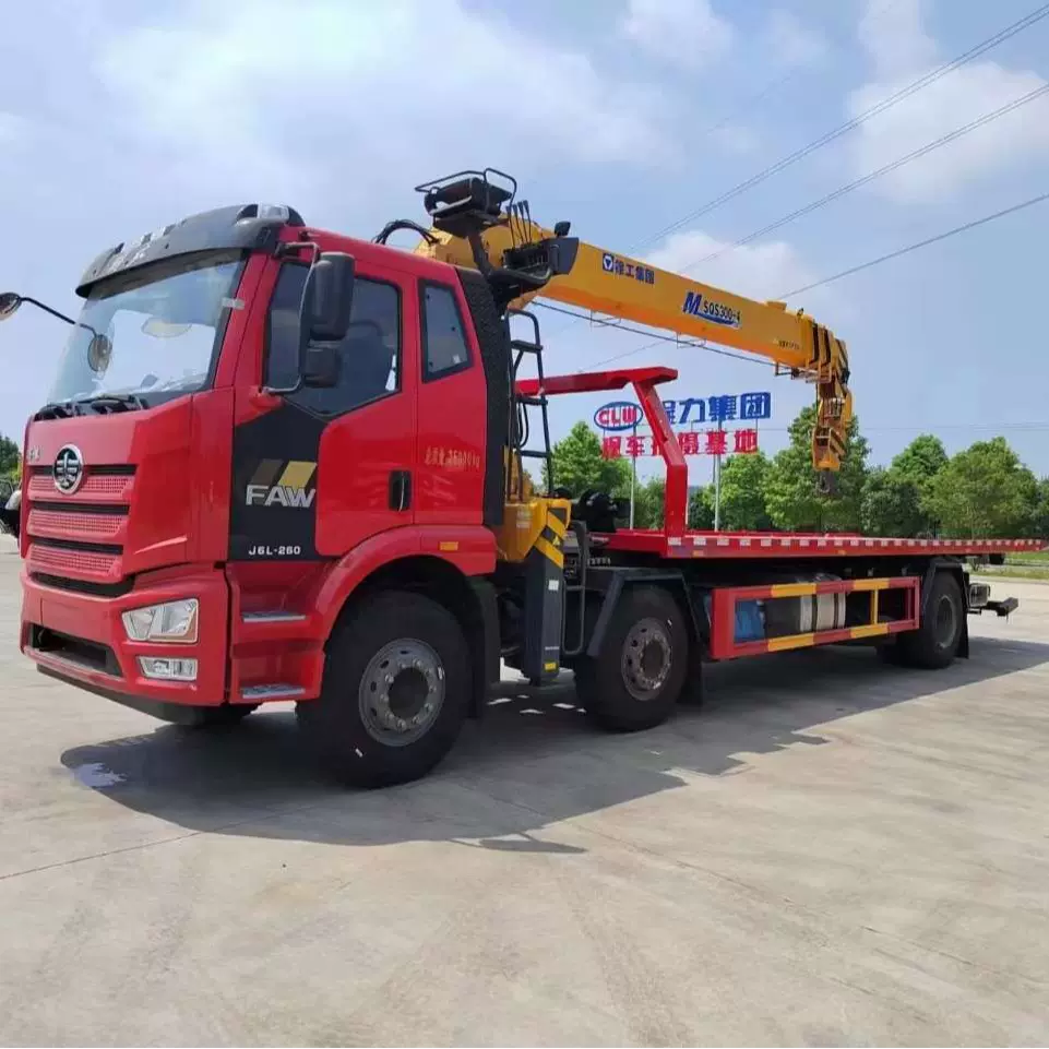 解放小三轴清障车带徐工12吨吊机一车多用道路清障救援拖车可出口