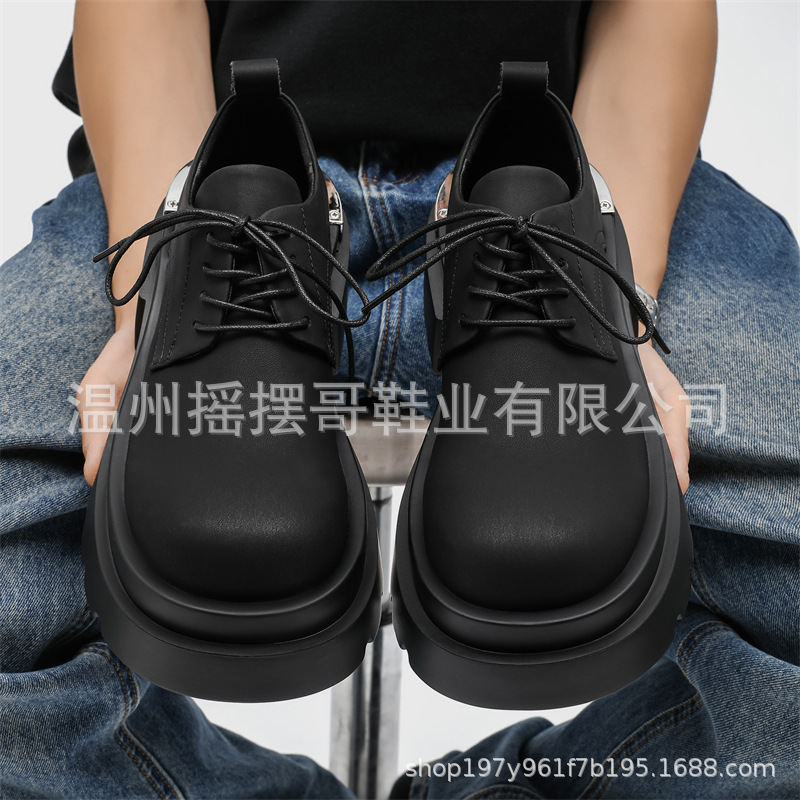 틈새 커플 기능성 스타일 두꺼운 아빠 캐주얼 신발 남성 캐주얼 신발 유행 작은 가죽 신발 607008-E0