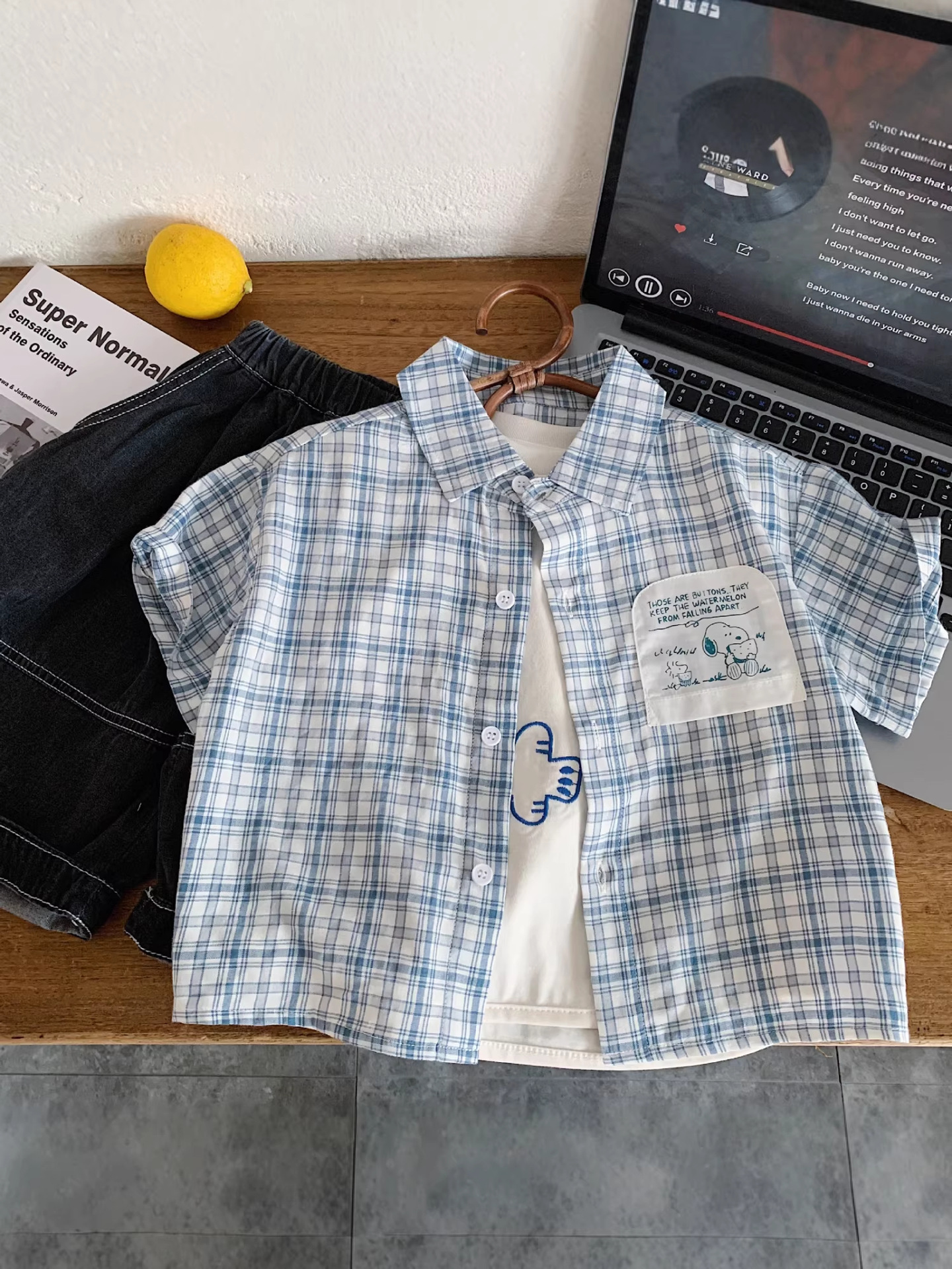 Children's summer cartoon shirt for boys for leisure
