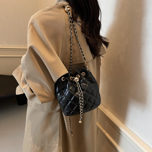 2024 New Polka Dot Chain Strap Bag Crossbody Mini Drawstring Bucket Bag Luxury Round Bucket Bag Shoulder Bag Crossbody Bag for Women