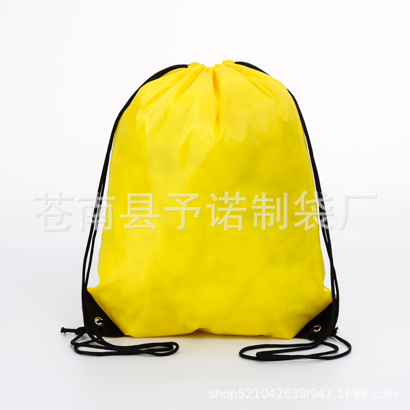 210d bolsa de cordón de poliéster en stock con cordón de hombro bolsa de almacenamiento transfronteriza mezclar y combinar traje de poliéster bolsa de cordón