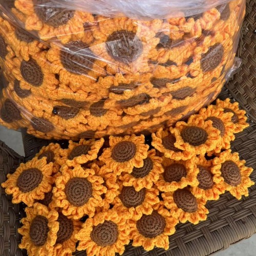 New finished sunflower knitted wool pendant