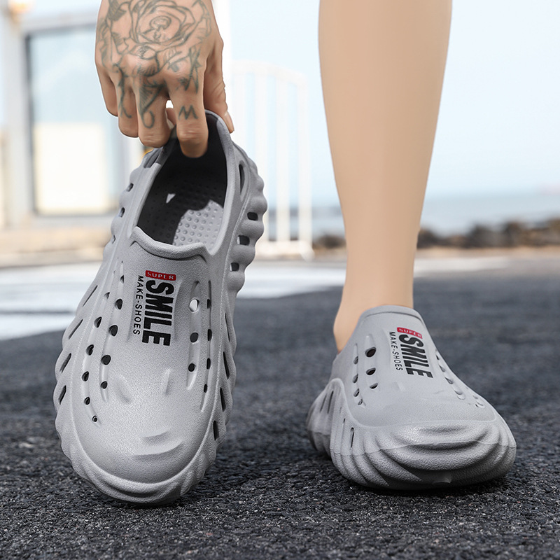 En nombre del verano nuevas zapatillas de moda al aire libre zapatos de vadeo antideslizantes zapatos de playa de todo fósforo zapatos de jardín EVA de suela blanda hombres