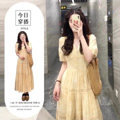 フレンチスタイルの高級イエローVネックドレスレディース夏新作ウエスト痩身ユニークでシックなロングスカート