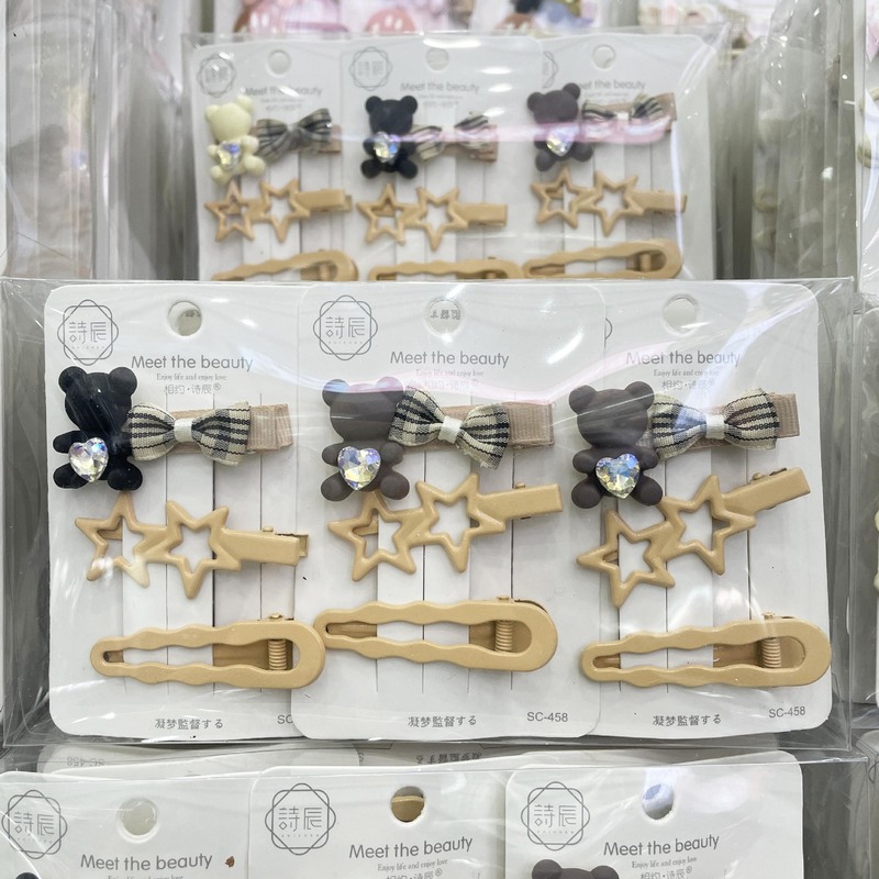 サンリオ ヘアピン 子供用セット シームレス カモノハシクリップ 大型ヘアピン 女性用 サイド前髪クリップ メイクアップ 洗顔 ヘアカット|undefined