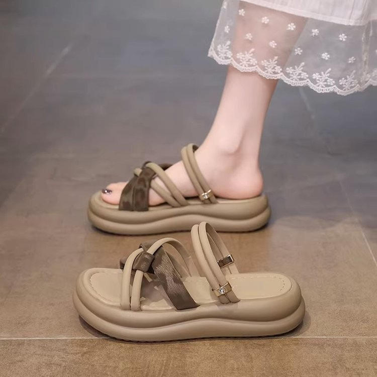 2026 nuevo estilo de moda versátil dos sandalias casuales ligeras y cómodas zapatillas para mujeres