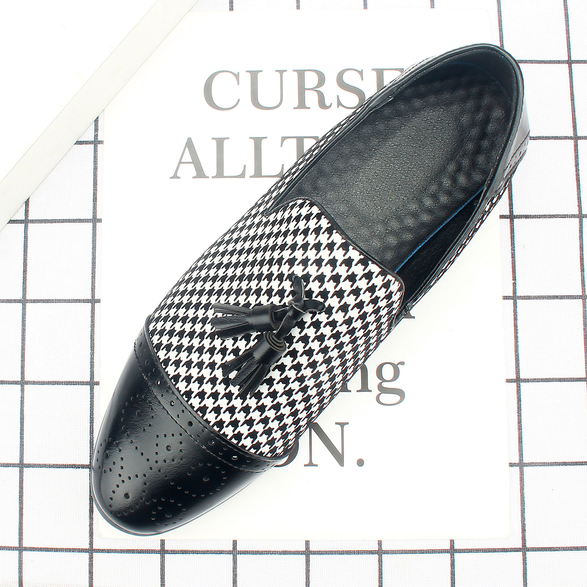 ���ױ���С��Ь͸����Ьʱ����ʿ����ЬӢ�׷���Ƥ��Ь364