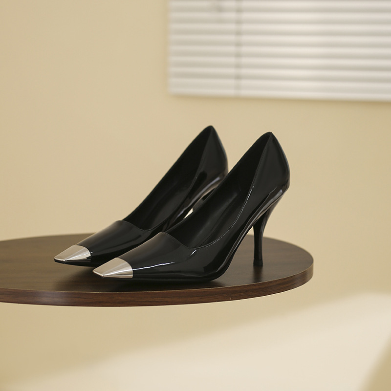 Park Chae-Young (Rosé) Same Style Black Patent Leather High Heels, New Metal Square Toe Stiletto Shoes for Women, Autumn 2026