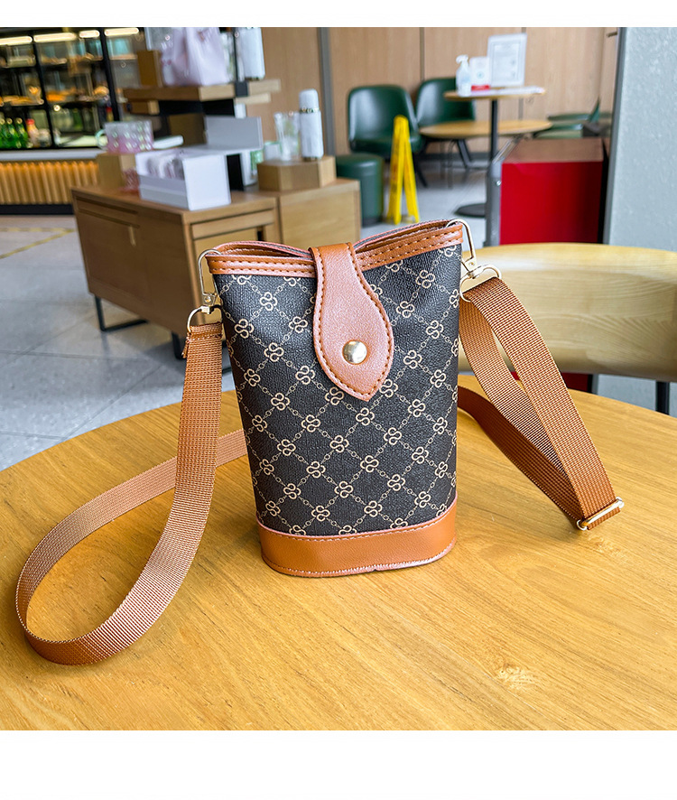 Damentaschen 2024 neuer Stil Kontrastfarbe Blumenschnalle vertikale Pommes-Frites-Tasche lässig einfache kleine quadratische Tasche Handytasche trendy_voghion.com