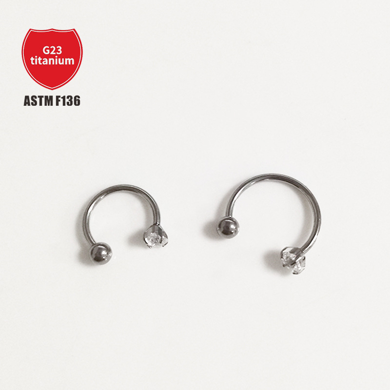 Pointed titanium steel lip stud product view