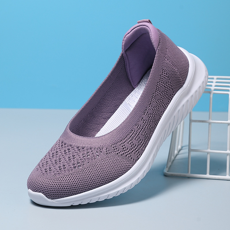 Zapatos de madre para mujeres de comercio exterior nuevos viejos zapatos de tela de Beijing con suela suave, zapatos deportivos casuales para hombres mayores, zapatos de mujer grandes transfronterizos
