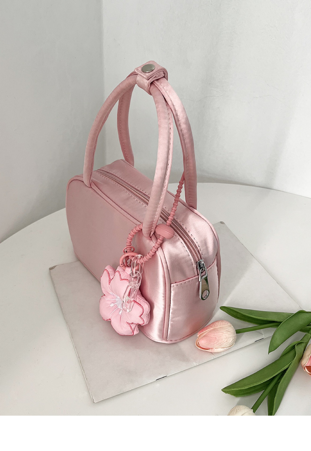 Frau Klein Die Seide Einfarbig Elegant Reißverschluss Handtasche display picture 6