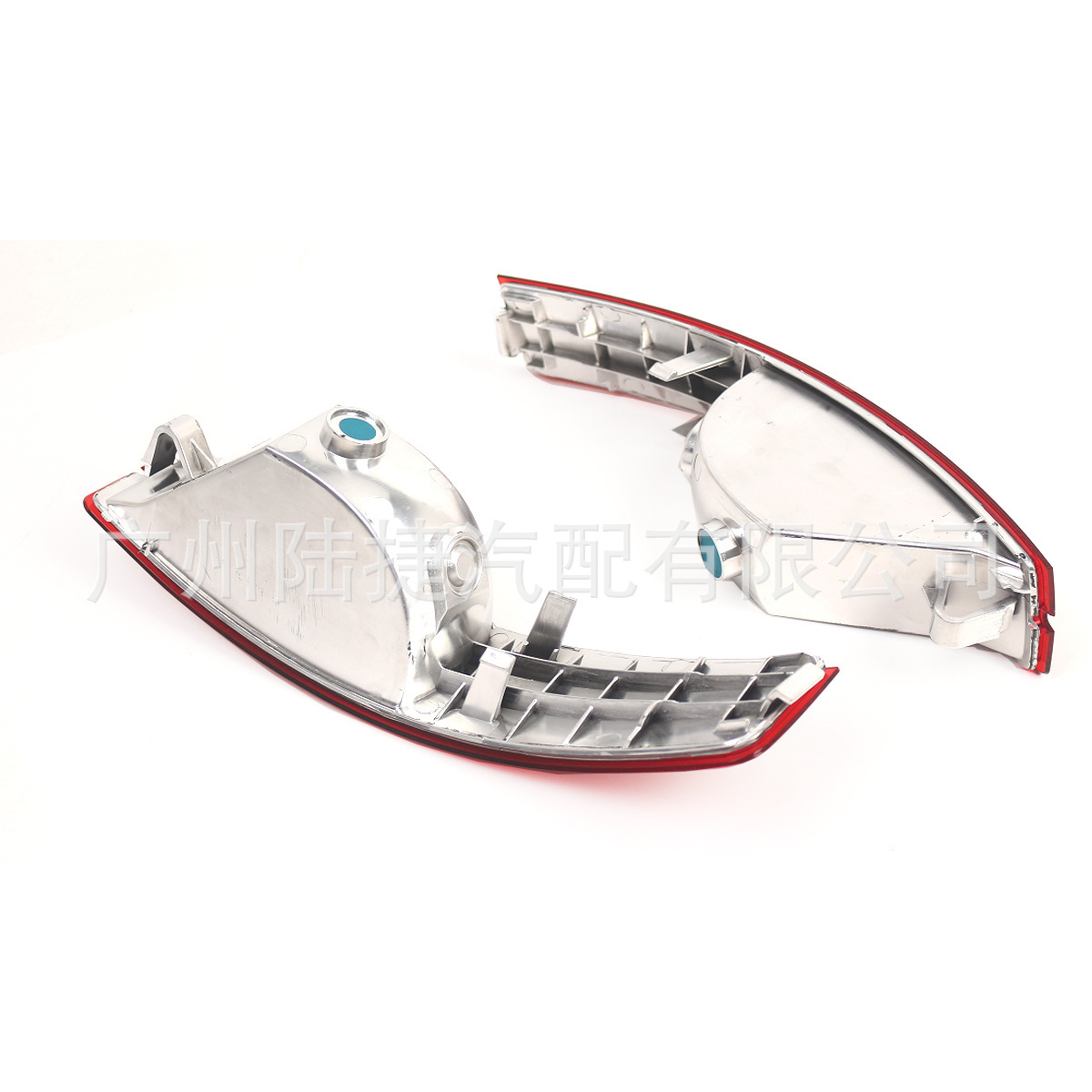 Suitable for Volvo XC90 07-15 rear bumper lights and rear fog lights, part number 31111185, 31213647, sold as a pair