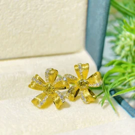 宝石手饰;宝石项饰;宝石耳饰