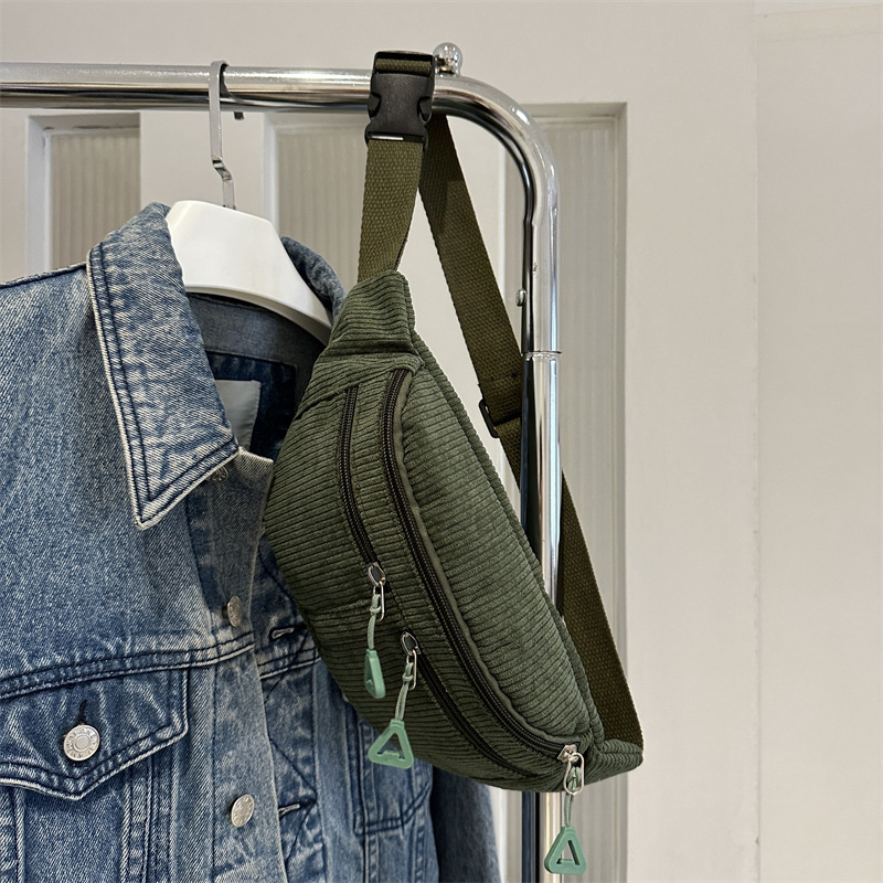 Bolso de velcro de cordillera para mujeres 2024 otoño nuevo bolso de pecho simple de gran capacidad de hombro casual bolso de cintura