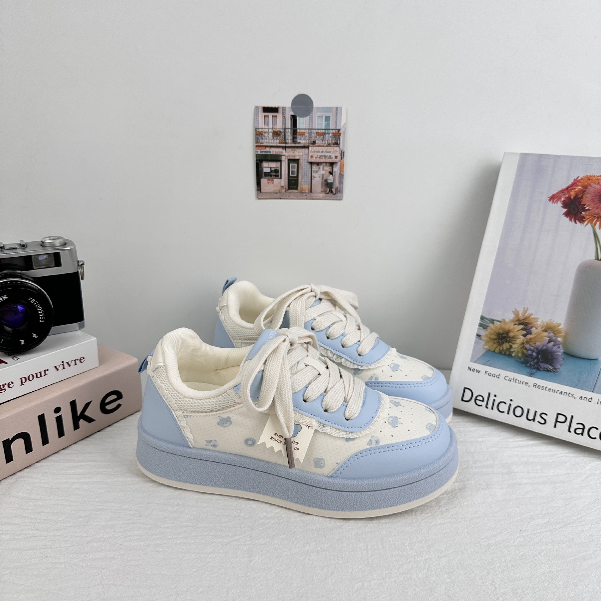 Zapatillas de olas lejanas, zapatos blancos finos de verano, zapatos de pan de nicho de todo fósforo, zapatos de mujer, nuevas zapatillas de deporte casuales 2025