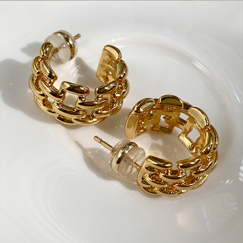 8g Weight Gold Plated Plating Material Earrings Classification 1 Pair Quantity 1 Pair Fashion C Shape Plating Alloy Gold Plated Earrings