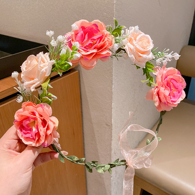 子供の頭飾りの花の子供の美しい花嫁の花輪の手の花の女の子のドレスは花の子供のアクセサリーの王女の頭の花を飾ります。|undefined