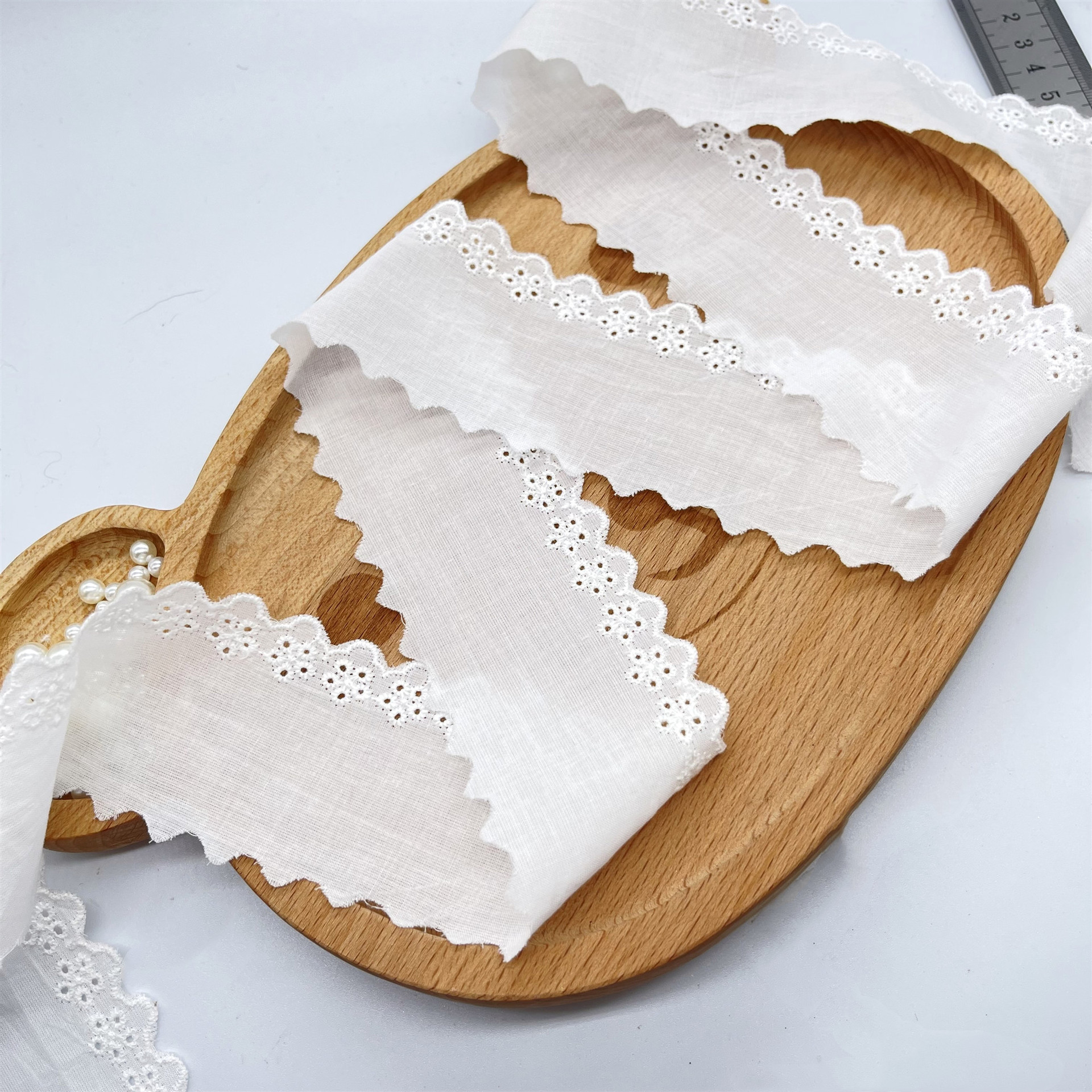 C-2640五孔小梅花刺绣精梳棉布花边辅料