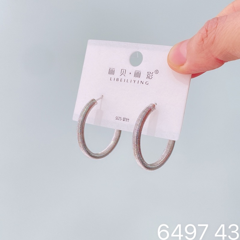 丽贝丽影丽银欧美时尚高级感素圈耳环2025新款爆款个性小众女耳圈|undefined