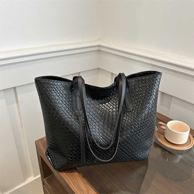 Retro tejido de gran capacidad ocio 2024 nuevo estilo coreano simple color sólido bolso de hombro debajo de la axila para mujeres