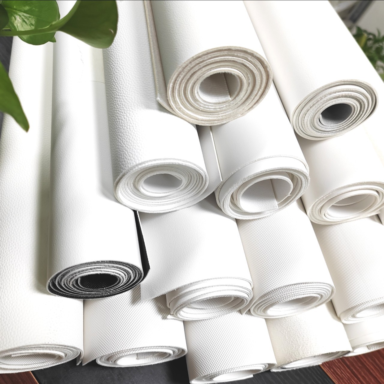 pvc打印皮革底材双面革厚革单面革打印材料桌垫餐垫桌布厂家批发