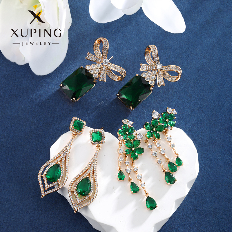 Xuping joyería esmeralda retrógrado pendientes de lujo ligero nicho de alto nivel de flores largas arcos bordados pendientes