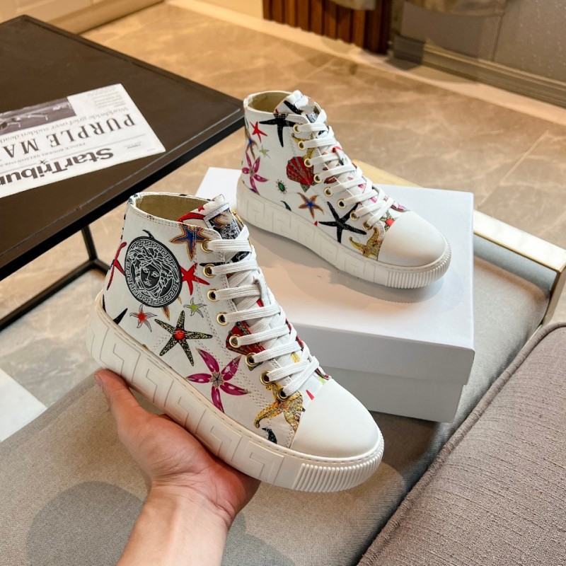 화이트 하이 탑 하이 엔드 버전