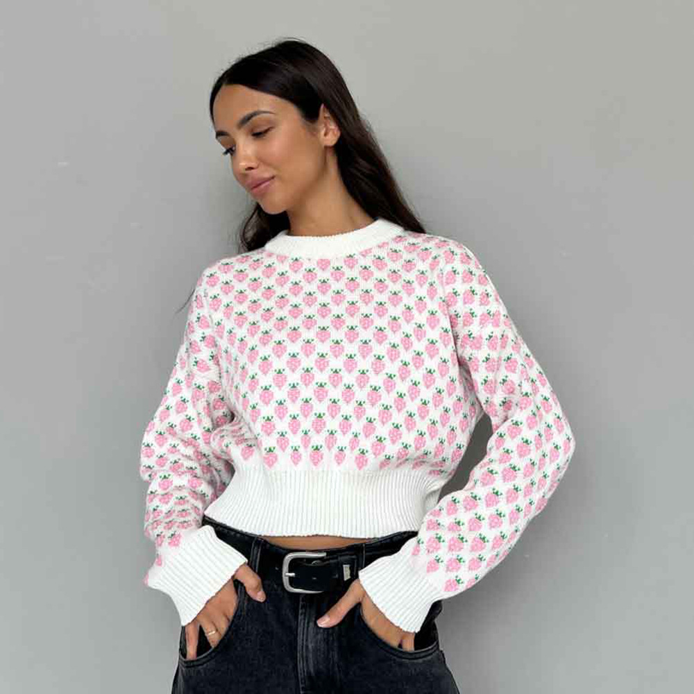 Suéter de cuello redondo transfronterizo 2025, nuevo suéter jacquard de fresa de otoño y invierno, suéter de manga larga corta de estilo europeo y americano para mujeres