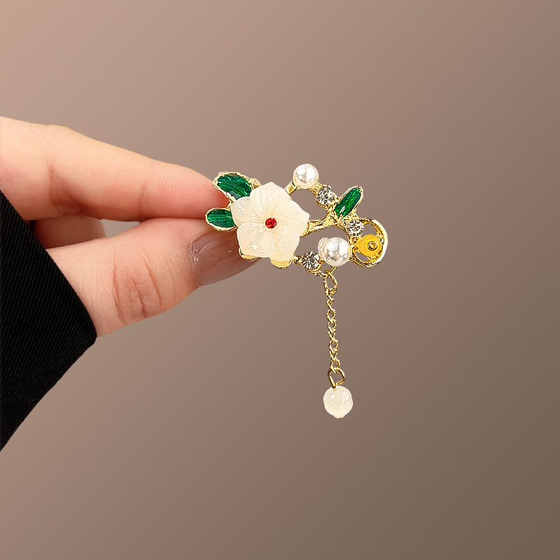 中国风复古时尚珐琅花朵流苏胸针高档女精致珍珠流苏别针气质配饰|undefined