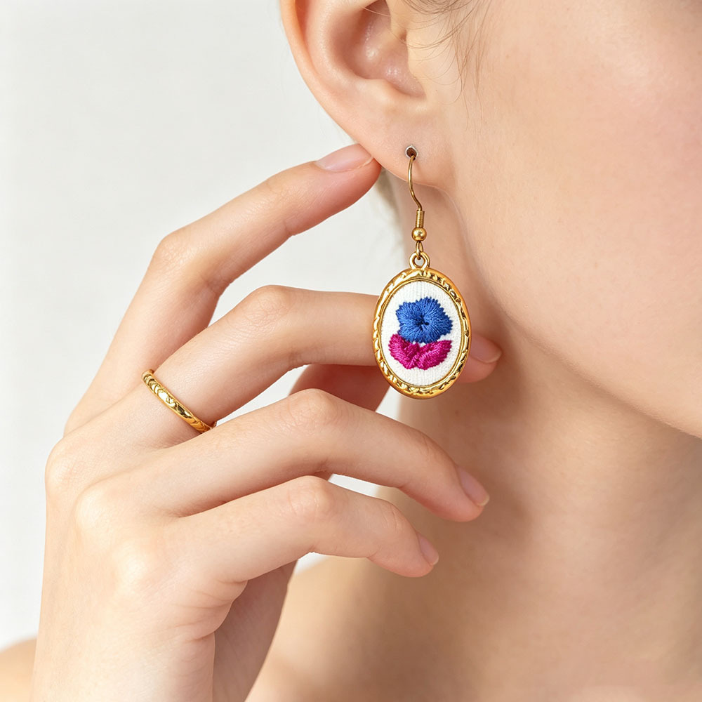 Diseño único retro nicho de alta sensación pendientes de acero inoxidable flores animales pendientes irregulares joyas de lujo ligero