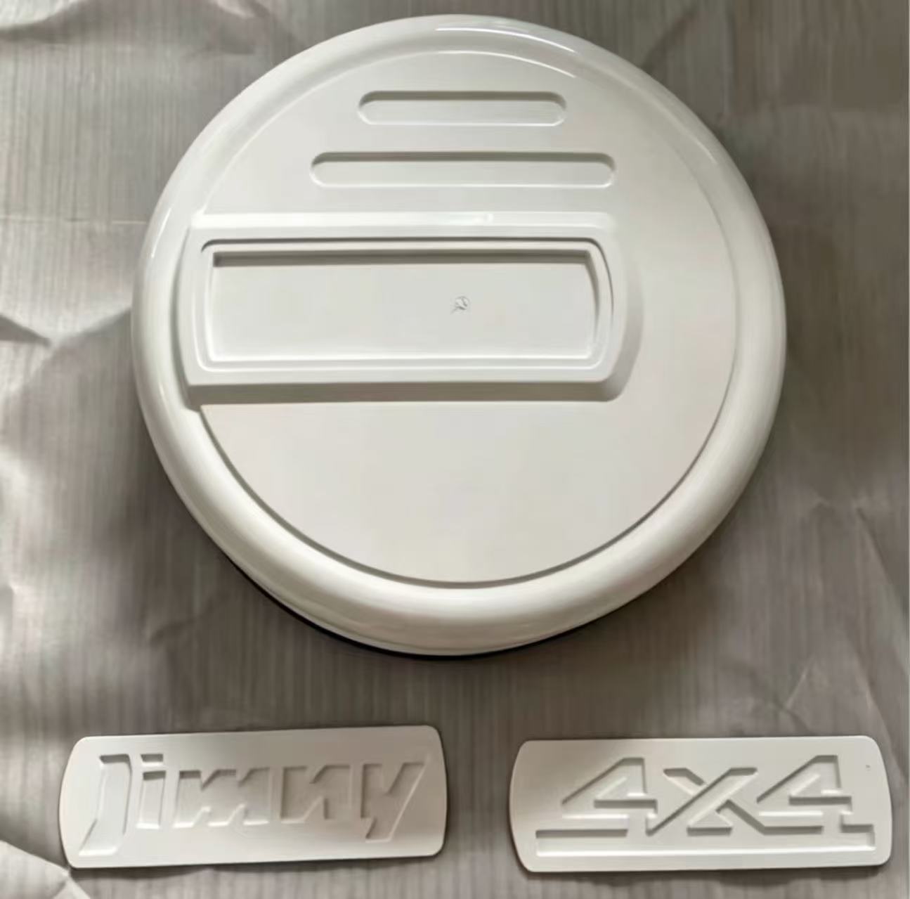 Suitable for 2019-2026 JB74 Jimny models: round hard-shell spare tire cover with zipper