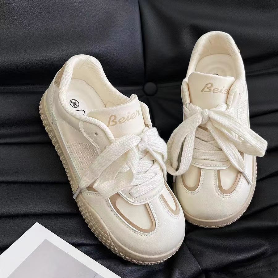 Nuevo estilo chino en línea retro entrenamiento de verano zapatos blancos para mujeres 2024 otoño nuevo nicho Zhong universal zapatos casuales para mujeres