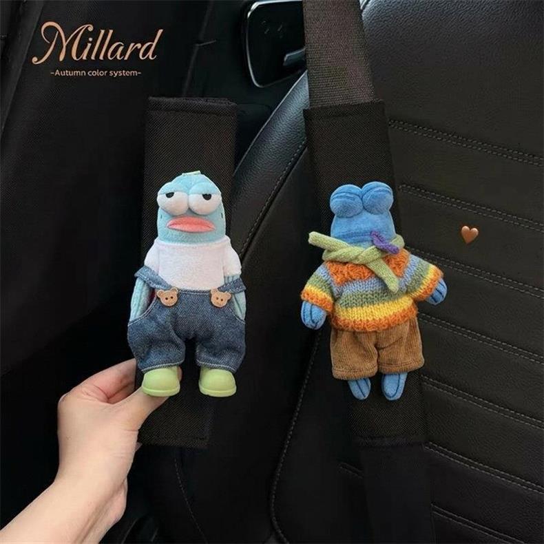 Car Seatbelt Shoulder Pads, Cute and Creative Cartoon Bikini Bottom Fish, Anti-Neck-Strangling Car Interior Decorations for Men and Women