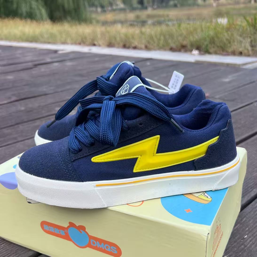 Navy Blue Lightning Sneakers Men's American Ins Niche Design Men's Shoes Versatile Sports Shoes 2025 Autum Shoes