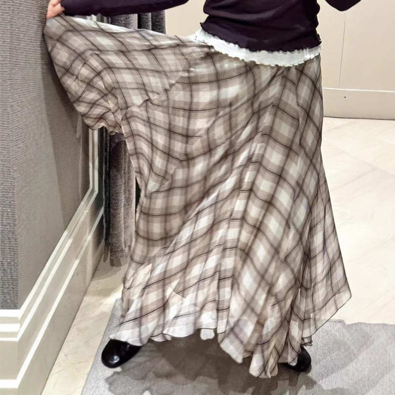 in stock French Style Casual Seaside Vacation Retro Spice Girl Elegant Silk Zou Brown Plaid Skirt Long Skirt