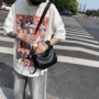 男士运动休闲日系小挎包