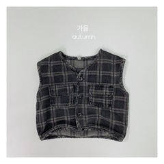 Retro Japanese and Korean children's plaid denim vest spring and autumn new style for boys and girls single-breasted waistcoat pocket unisex style