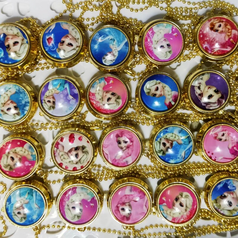 Flip Cartoon 360-Degree Gyro Hanging Watch Kidsren's Attraction Necklace Bead Chain Pocket Watch Can See Time Pocket Watch Luminous Movingman