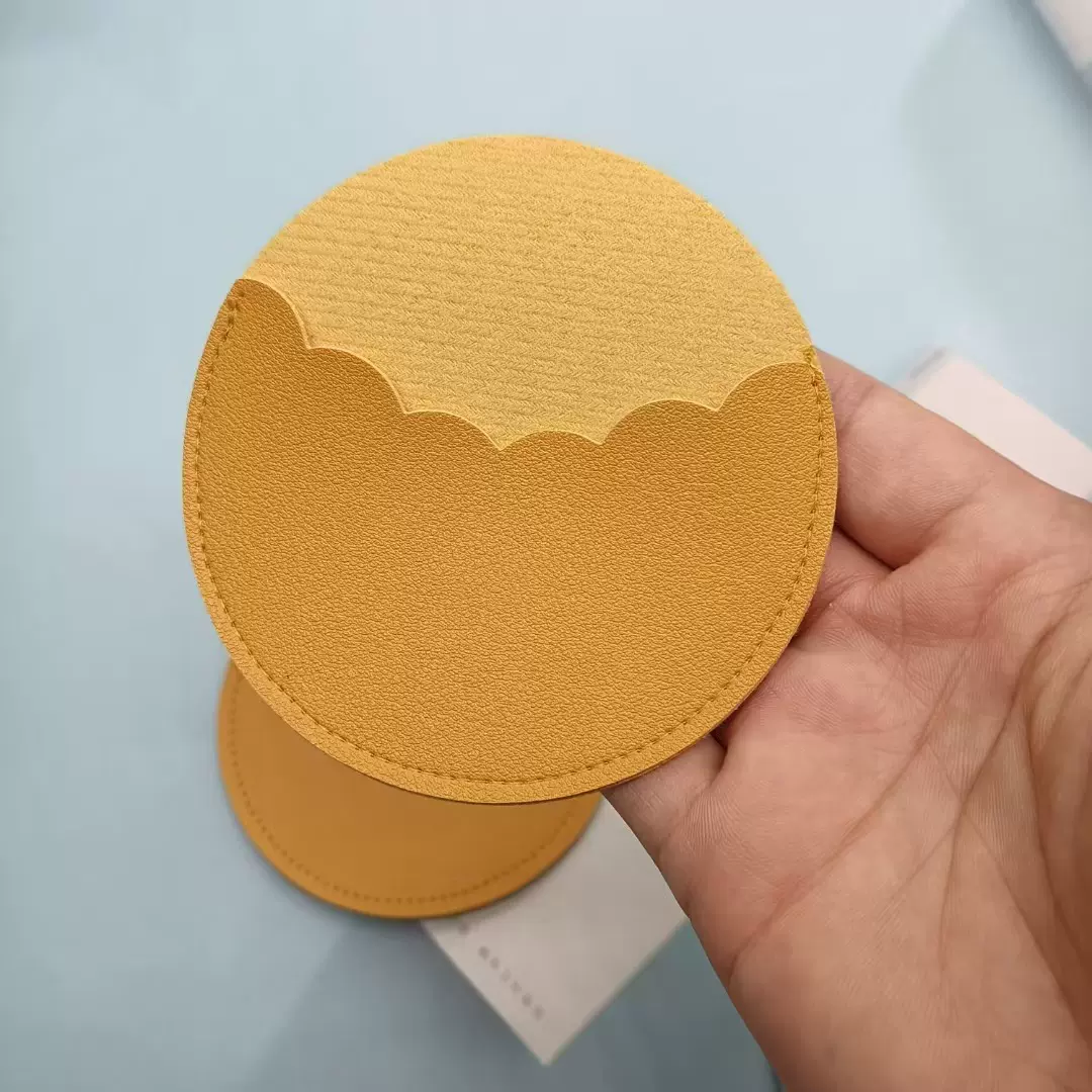 工厂定制圆弧型文创化妆镜保护套博物馆纪念品礼品包装镜子套pu