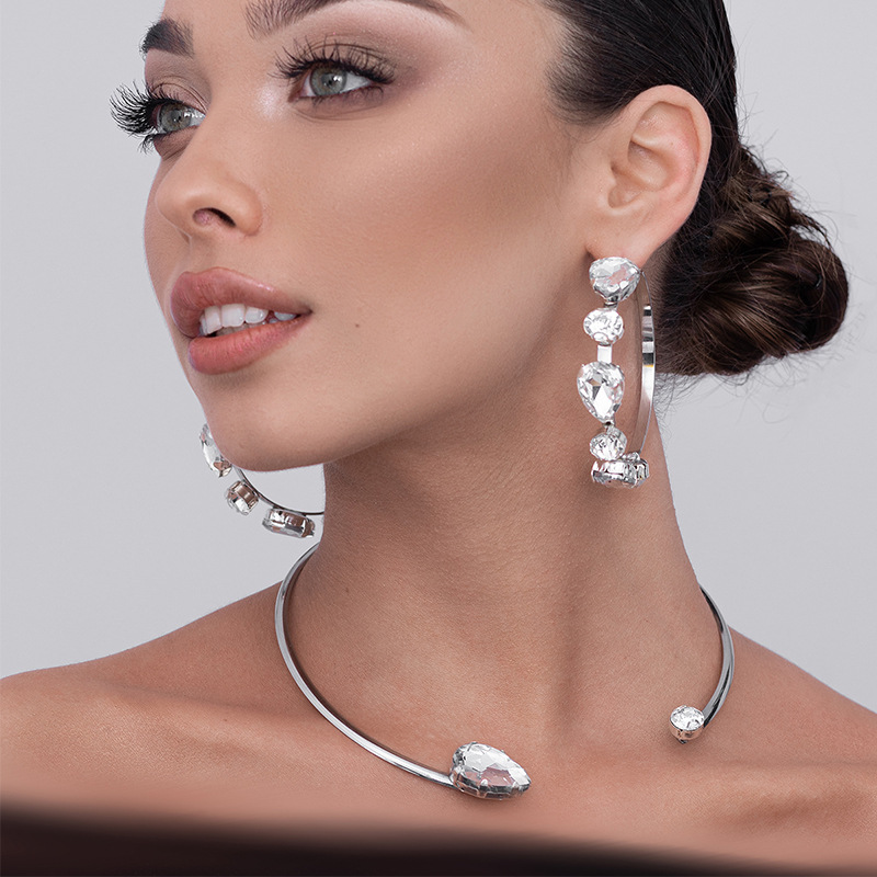 Europa y los Estados Unidos de nuevo conjunto de joyas de diamante de amor pendientes de gota de agua simple collar accesorios de novia conjunto de joyas