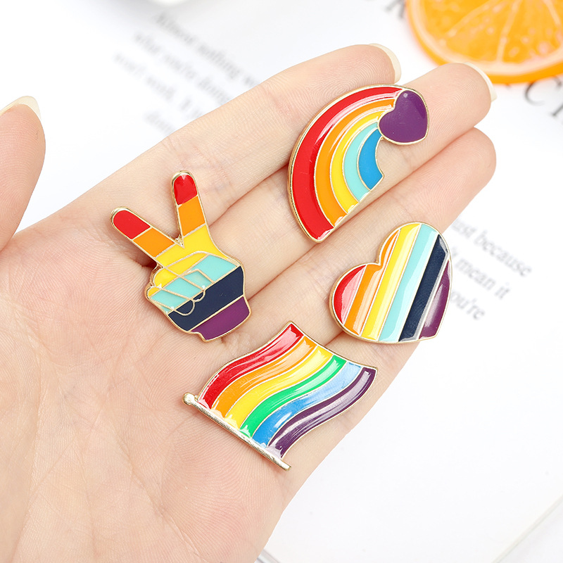 Fashion Rainbow Gesture Heart Shape Alloy Enamel Unisex Brooches display picture 6