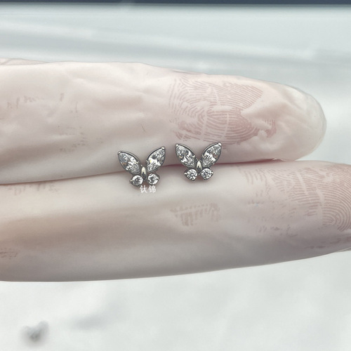 Titanium Brocade Piercing Jewelry F136 Titanium Alloy Zircon Butterfly Earrings Lip Nails 16G Temperament Ear Bone Nails Earrings Wholesale