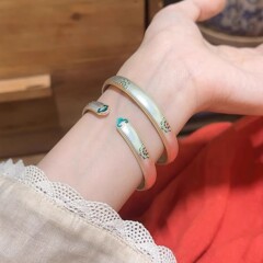 東洋の逸品！古代の金彩エナメル宝花如意ブレスレットは、絶妙でエレガントで豪華な古代の魅力を示しています。