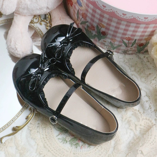 Gentle and versatile small leather shoes with a chunky heel for women,  spring and autumn new collection, shallow mouth round head French Mary Jane shoes