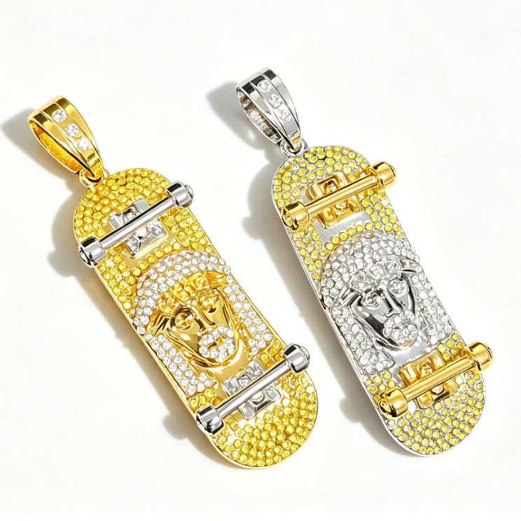 Nuevos productos originales de aleación de skateboard retrato colgante calles collar de diamantes marca de moda con accesorios de nicho