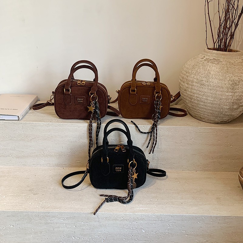 Transfronterizo texturas esmeriladas bolsas de terciopelo mujeres otoño y invierno 2024 nuevo bolso de mano nicho bolso de mujer diario versátil