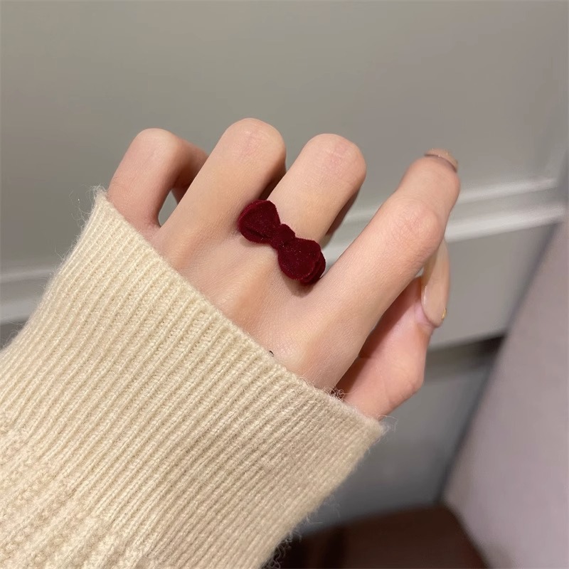 Vintage Red Bow Ring For Women, Cute Niche Style Winter Accessory_voghion.com