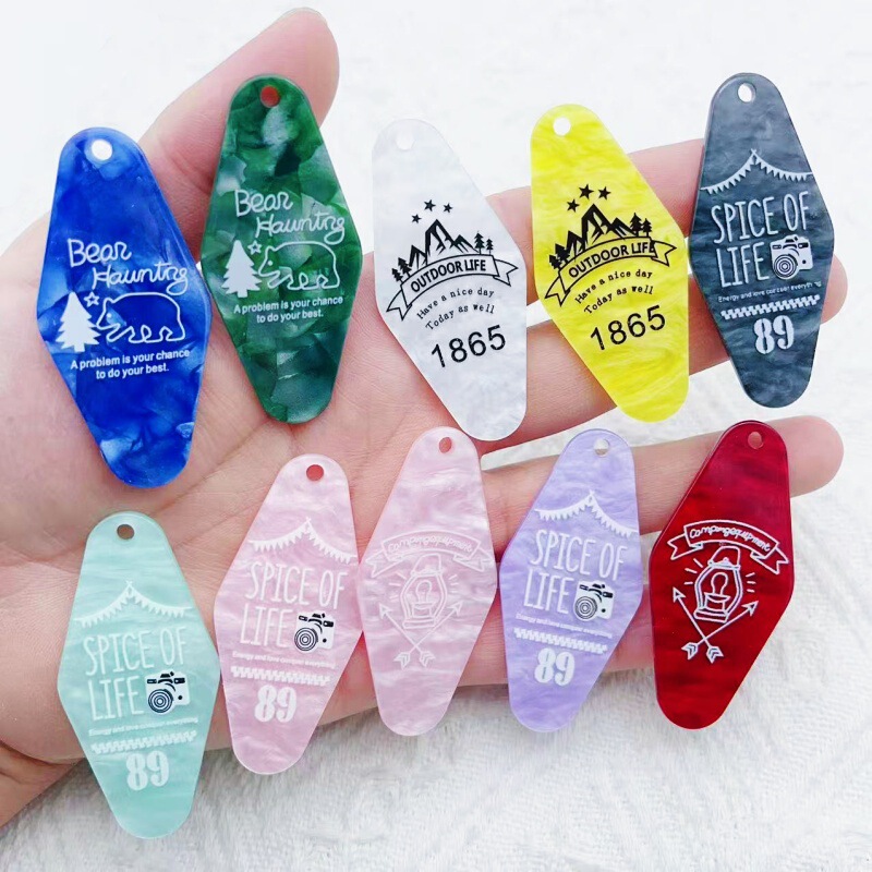 Retro American Motel Style Hotel Diamond Tag Keychain Bag Pendant Personalized Ins Jewelry Accessories