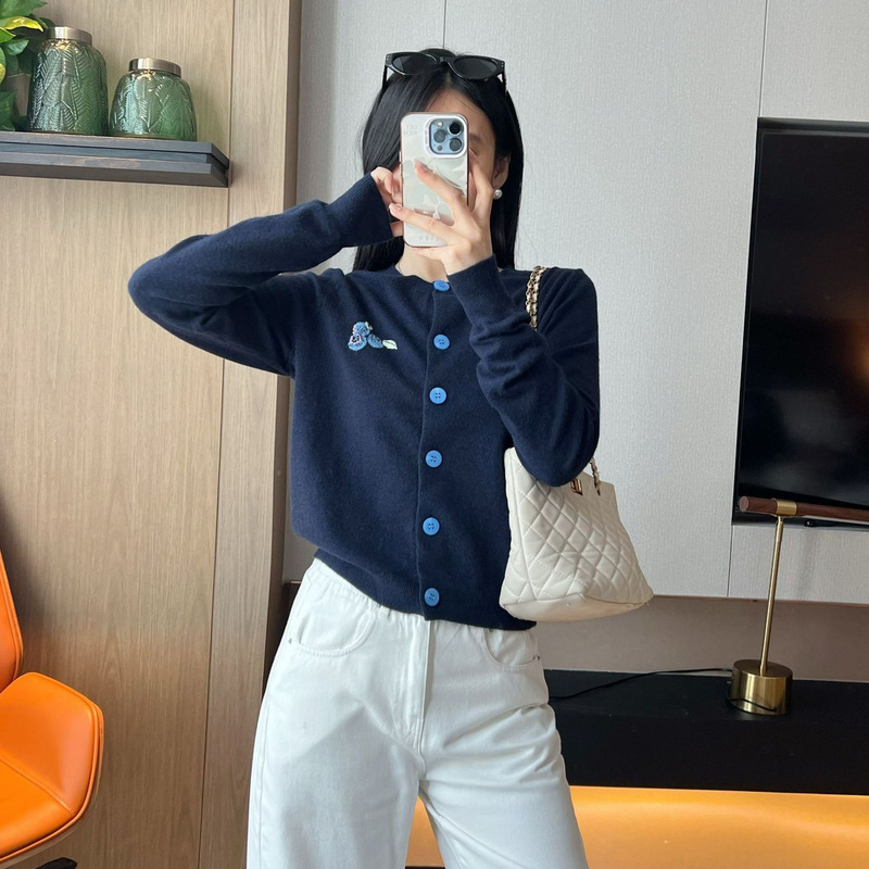 秋季25款蓝莓刺绣显摆显瘦藏蓝开衫/套头衫 082c503|undefined